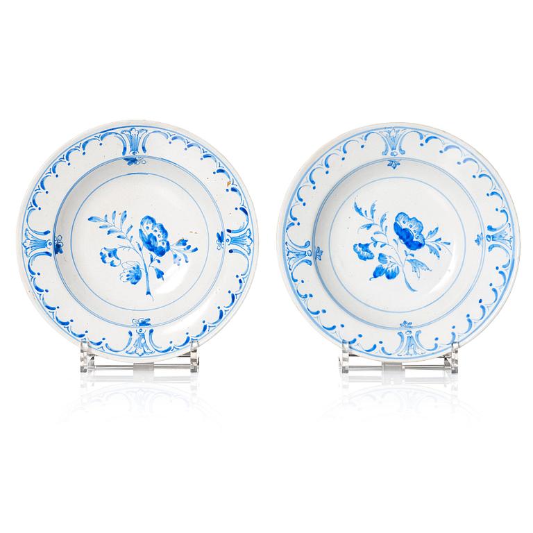 A pair of Swedish faience dishes, Rörstrand, 18th Century.