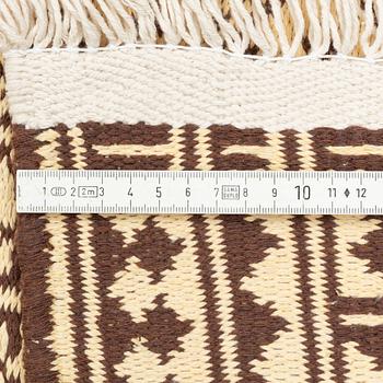 Matta, Zilu samtida tillverkning, 303x200 cm.