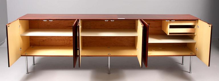 SIDEBOARD, Ib Kofoed Larsen, Säffle Möbelfabrik, 1960-tal.