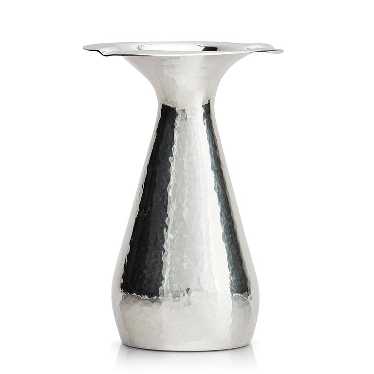 a sterling silver vase, Stockholm 1978.