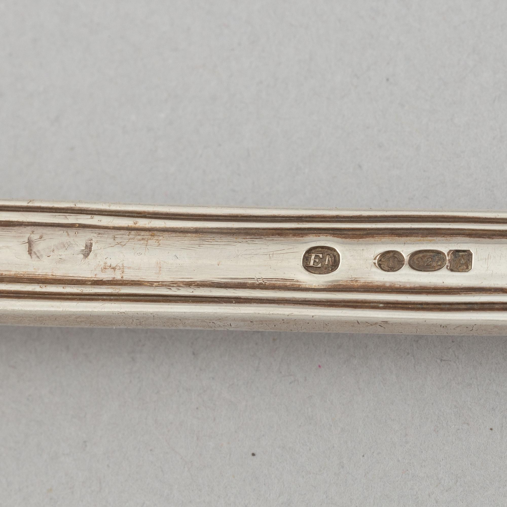 A pair of French silver serving spoons, Paris 1809-19.