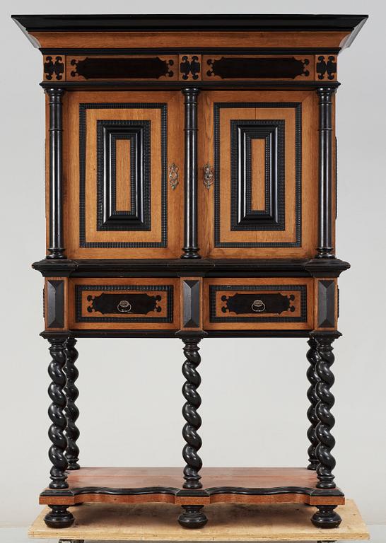 SKÅP, barockstil, 1900-tal.