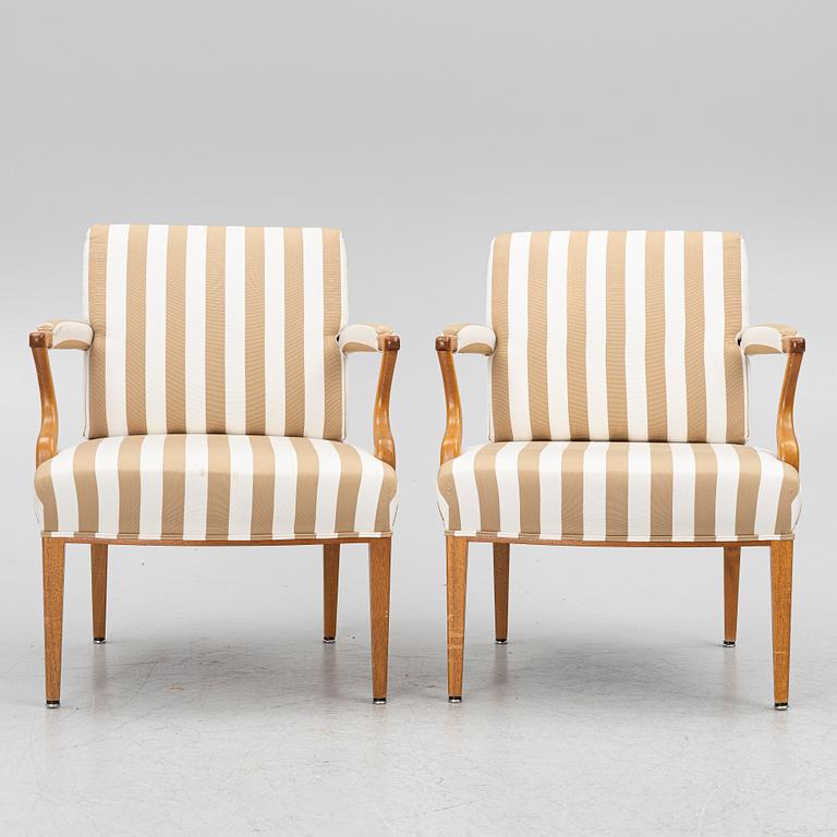 Josef Frank, fåtöljer, ett par, modell 969, Firma Svenskt Tenn.