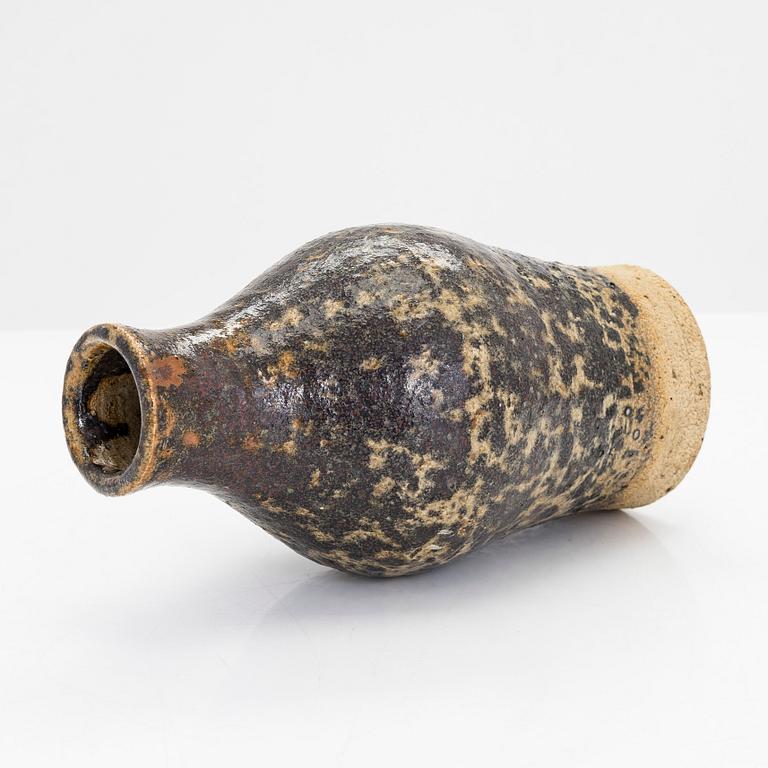 Aune Siimes, A stoneware vase, signed AS Arabia.