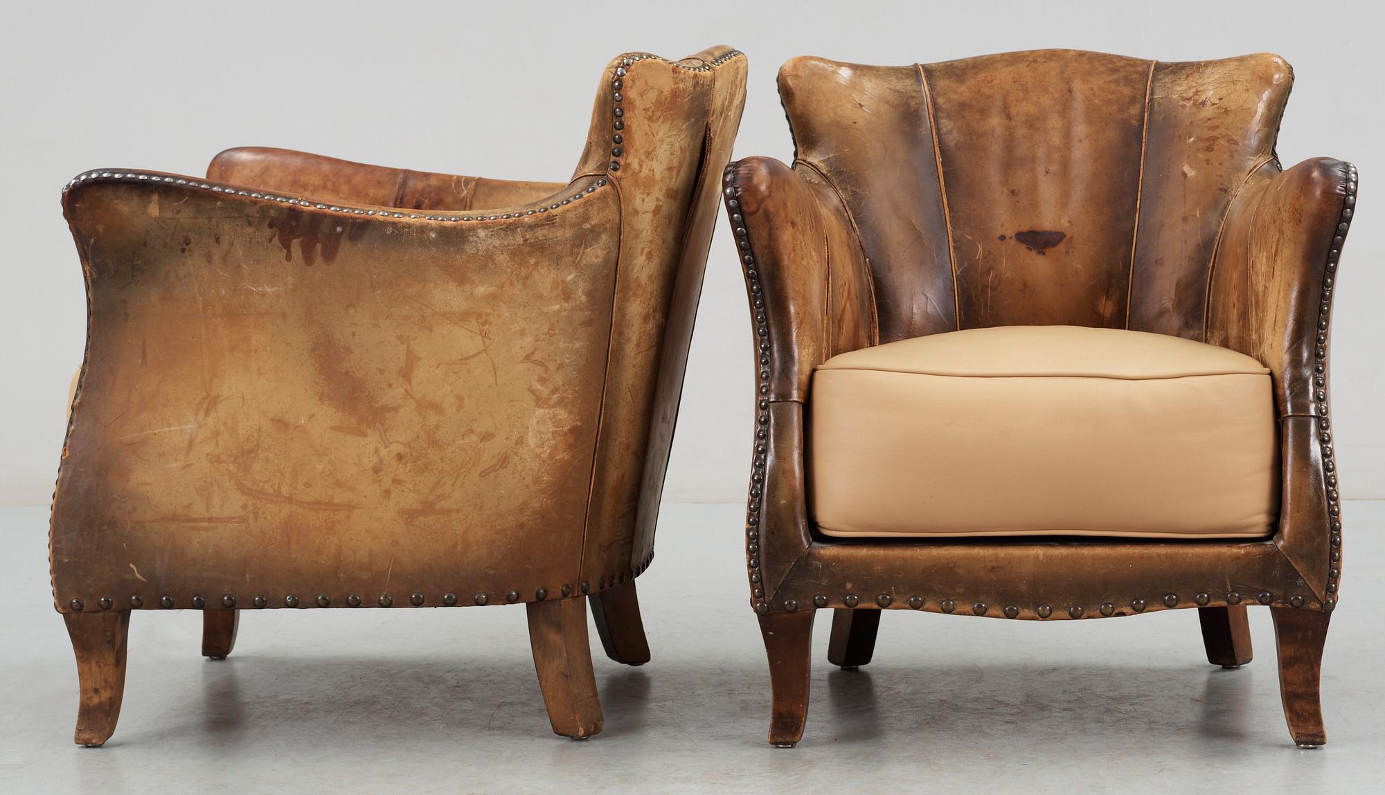 FÅTÖLJER, 2 st, 1920/30-tal.