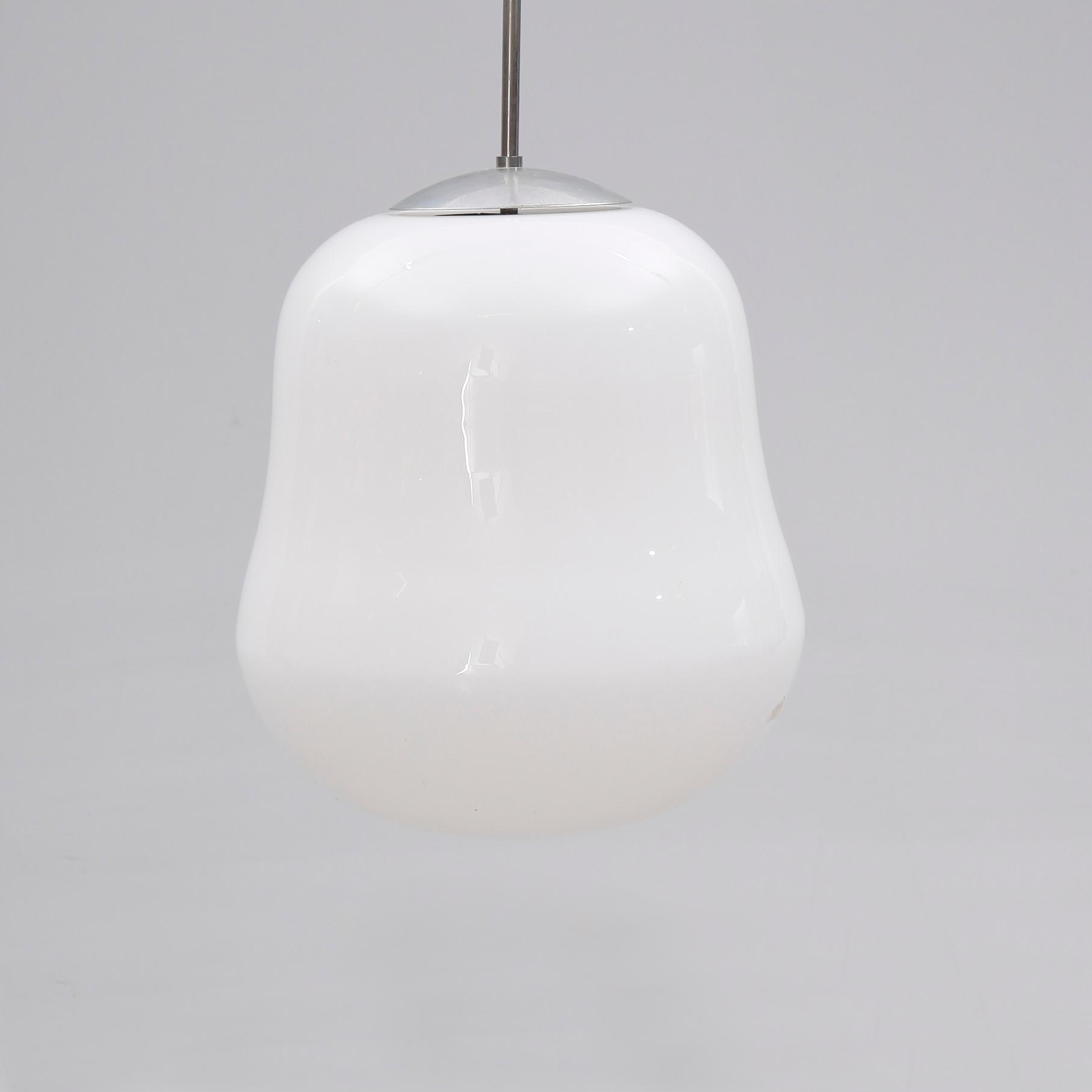 TAKLAMPA, 1930-/40-tal. Höjd 78 cm.