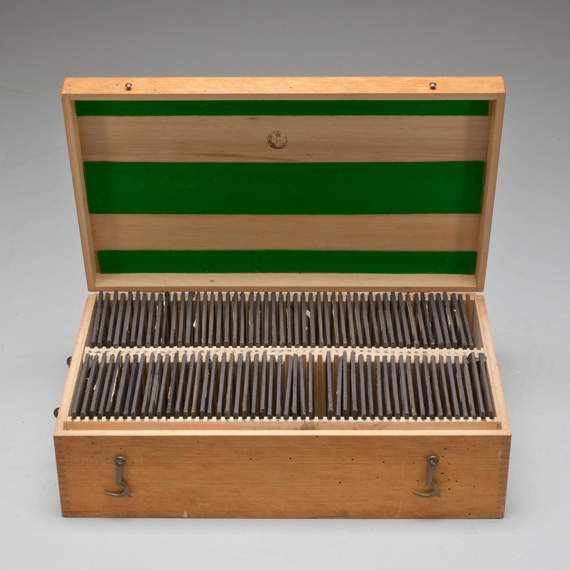 SKIOPTIKON MED GLASPLÅTAR, 1900-talets första hälft.