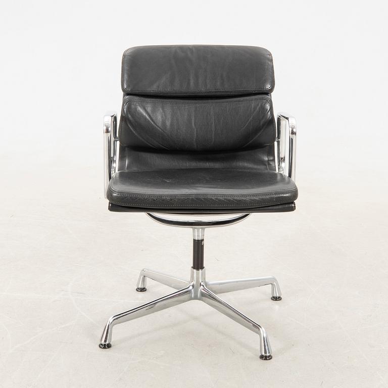 Charles & Ray Eames,.