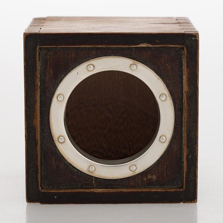 Bertel Gardberg, tedosa, teak och lock i silver, märkt BRG, silver 916H, Helsingfors 1957.