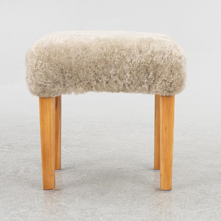 A stool, later part of the 20th century.