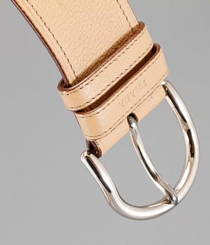 SKÄRP, Prada.