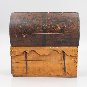 A wooden Dalecarlian chest, Sweden, dated 1820.