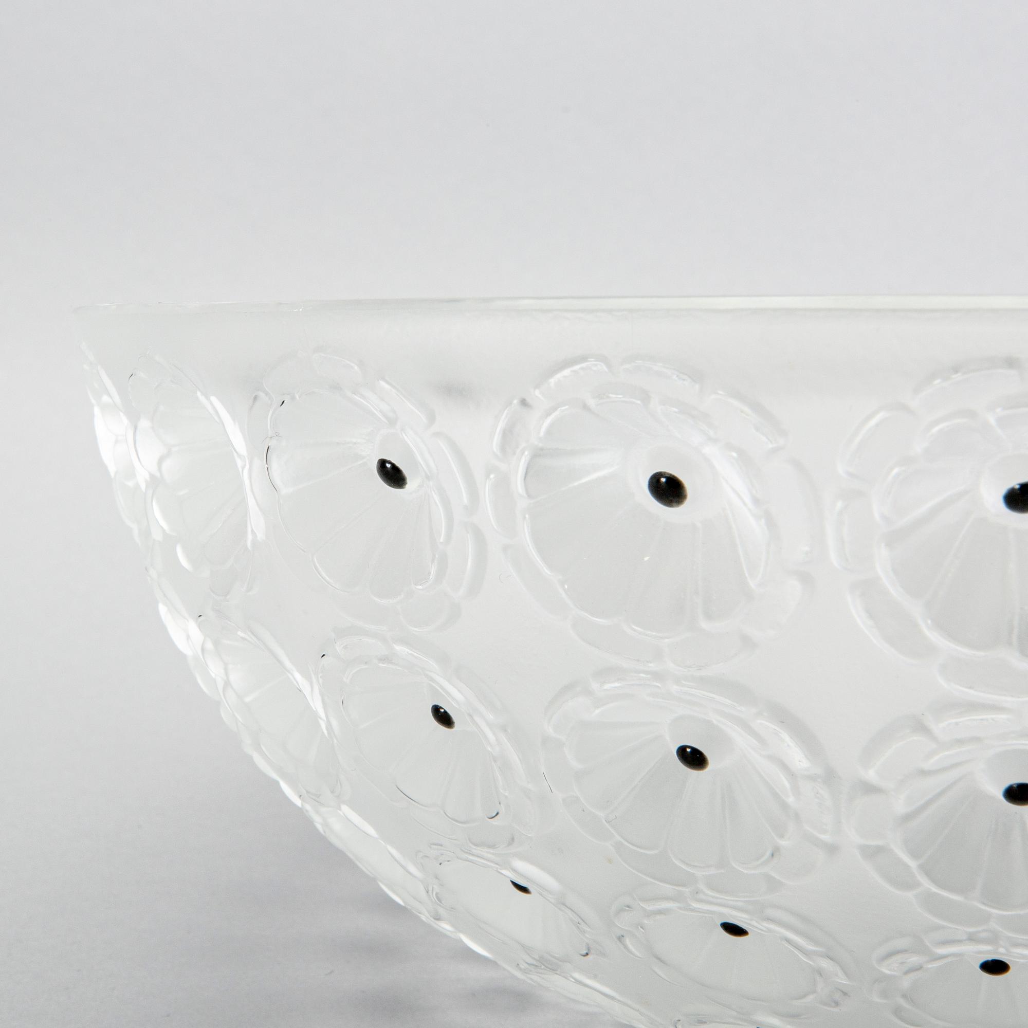 Lalique, a 'Nemours' glass bowl, France 20th century latter part.
