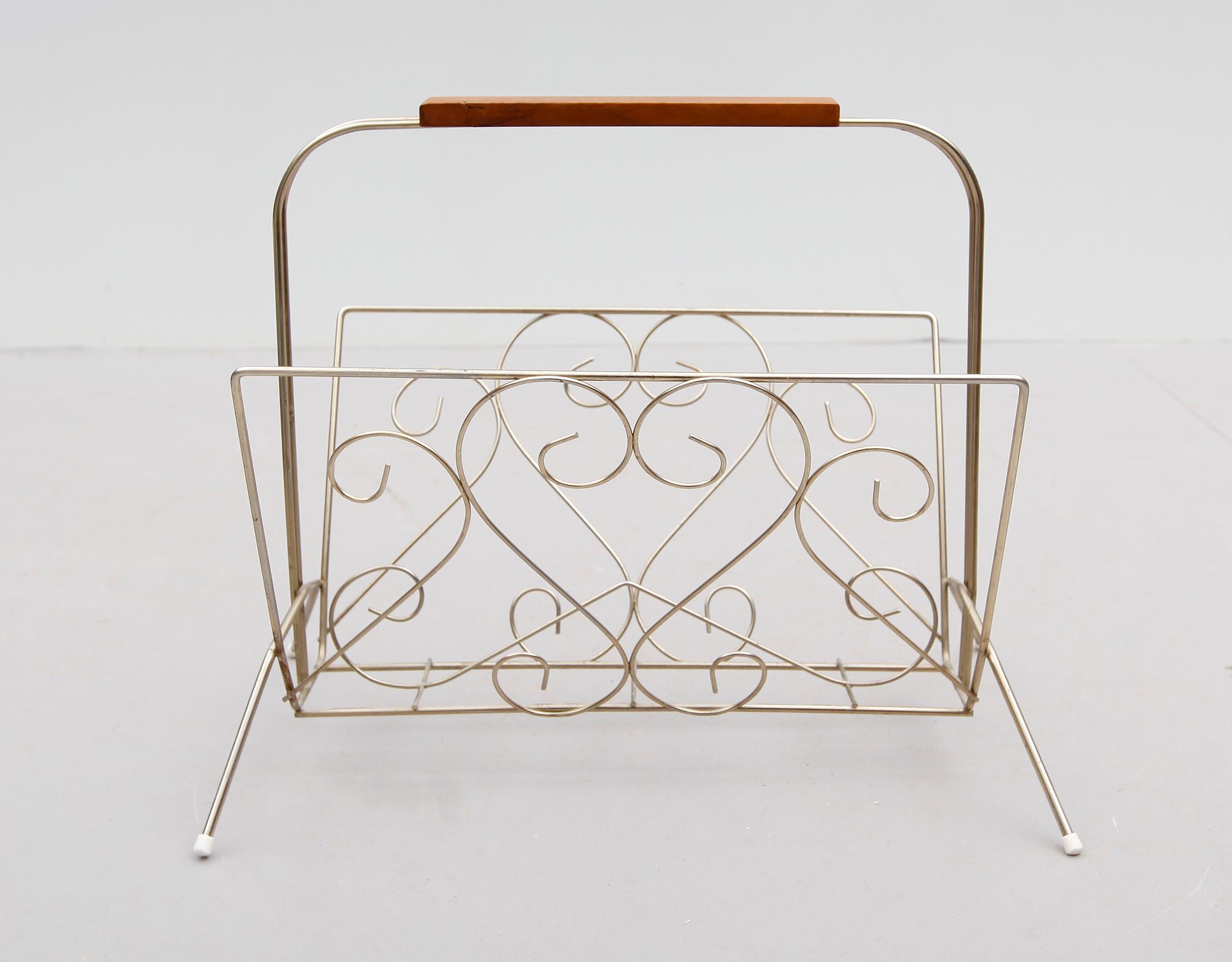 SERVERINGSVAGN OCH TIDSKRIFTSTÄLL, mässing, 1950-/60-tal.