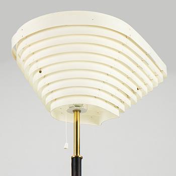Alvar Aalto, 'Angel wing' model A 805 floor light manufactured by Valaisinpaja Oy, end of 20th century.