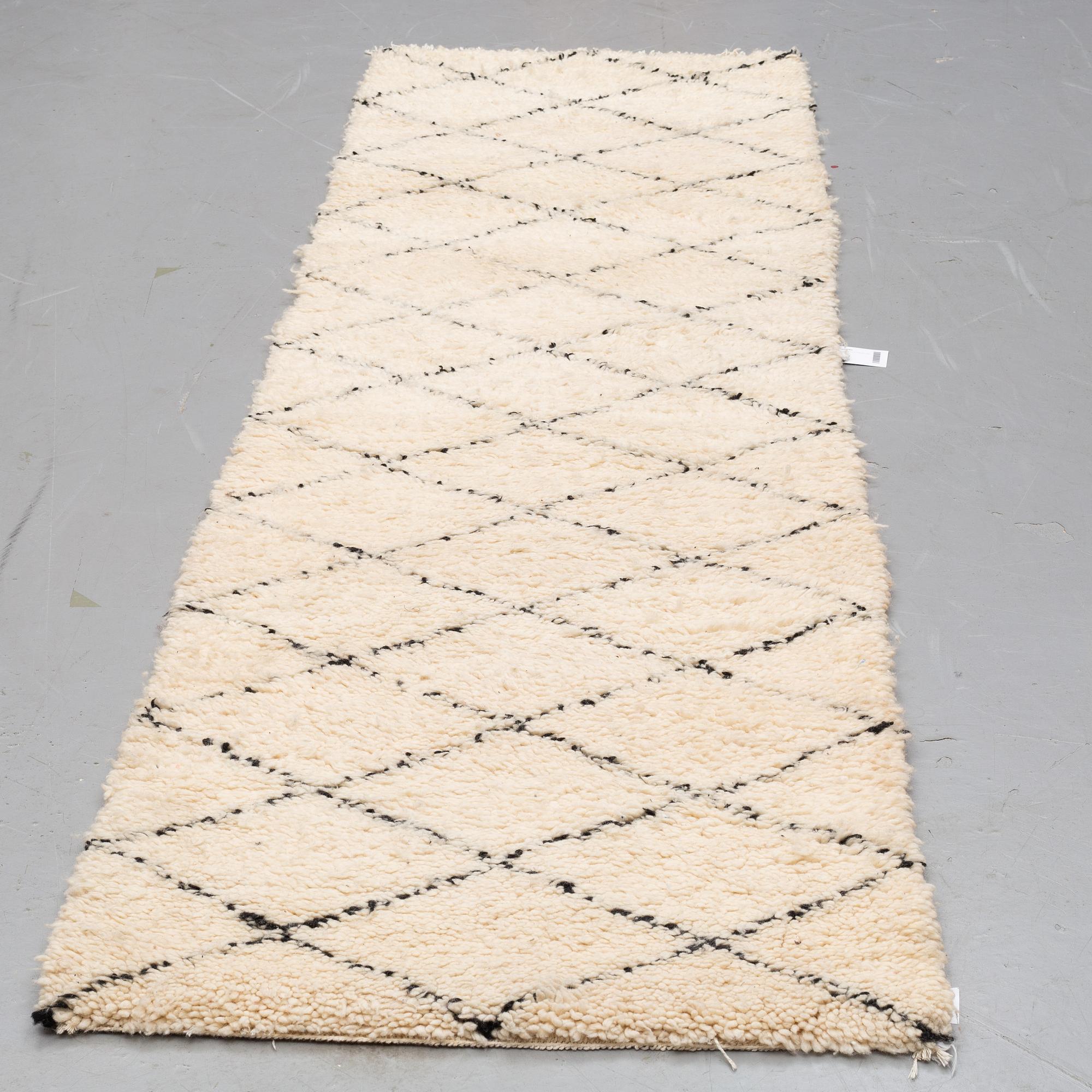 A moroccan runner, 274 x 78 cm.