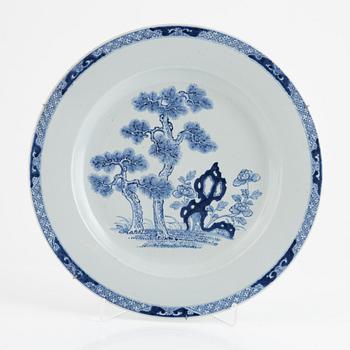 A blue and white porcelain dish, China, 18th century.