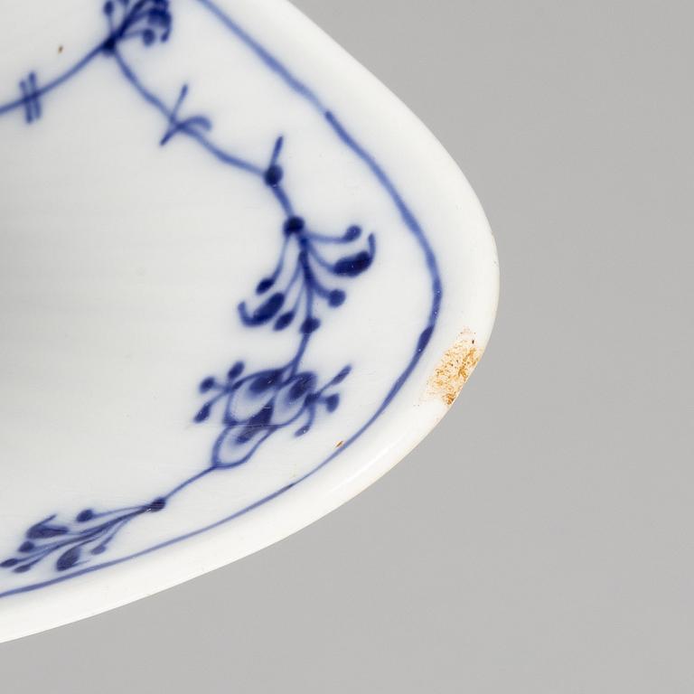 Service pieces, 18 pcs, porcelain, "Blue Fluted", Royal Copenhagen, Denmark.