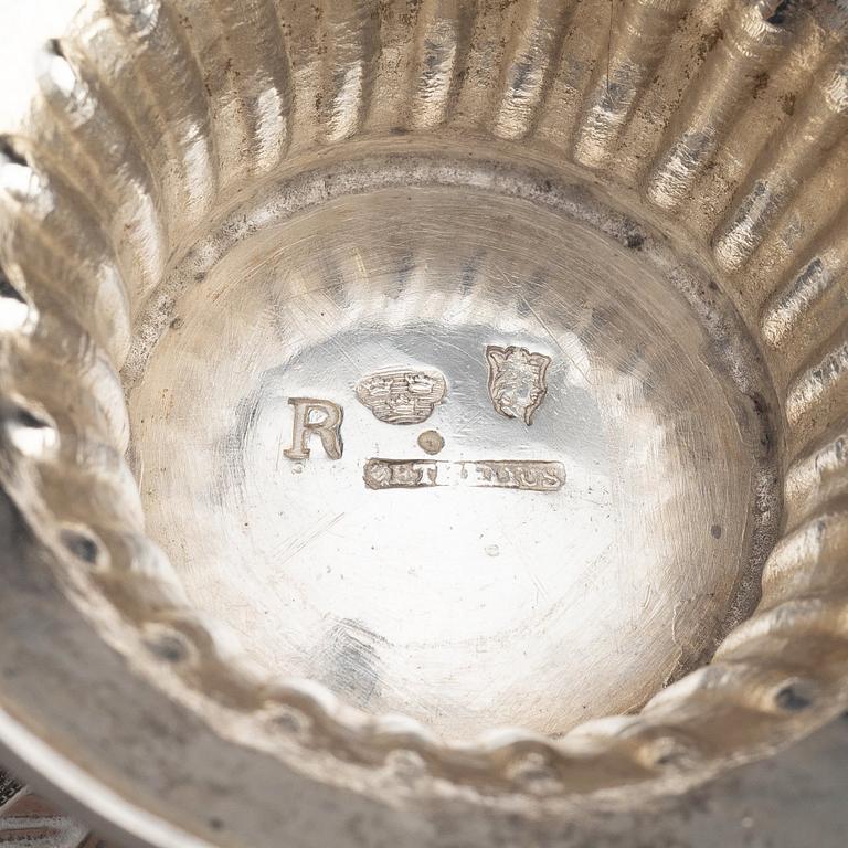 A Swedish Gustavian suger-bowl with lid, mark of Pehr Zethelius, Stockholm 1775.