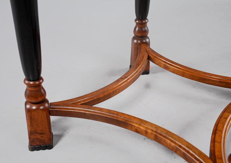 SALONGSBORD, Sverige, 1920-tal.