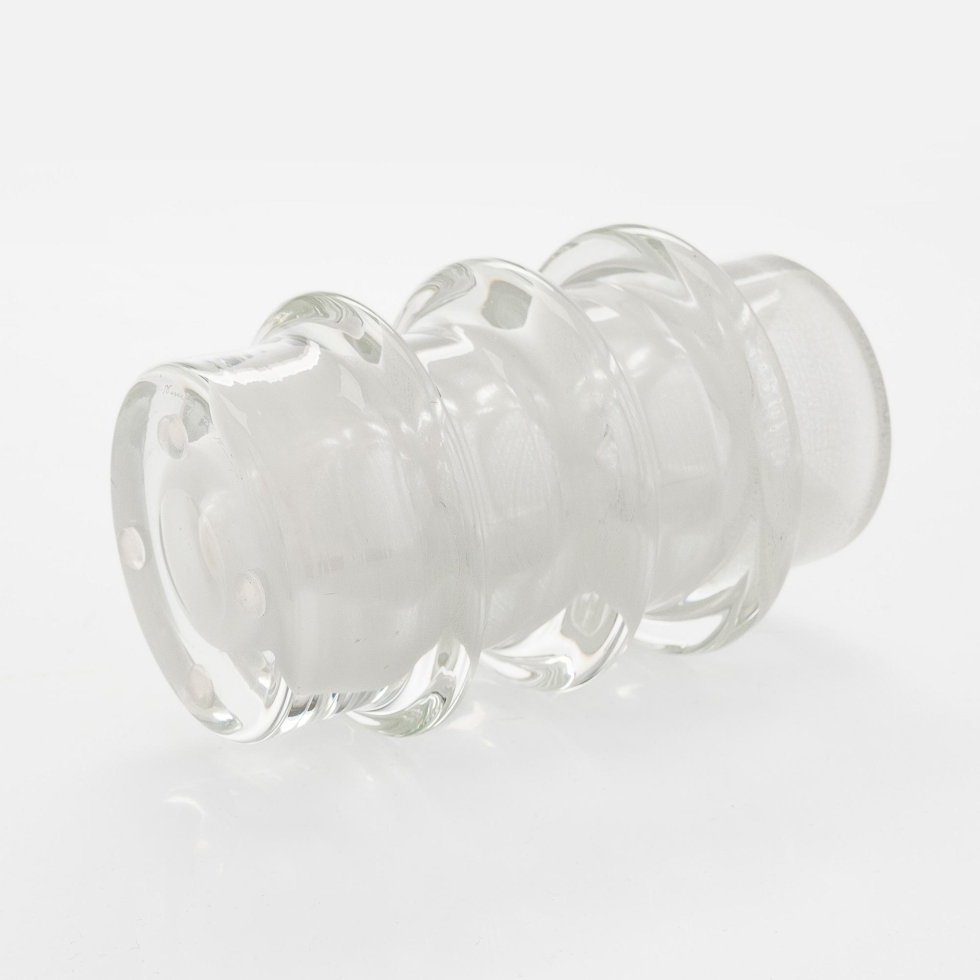 Oiva Toikka, Glasskulptur, N466, OT36. Undertecknad Nuutajärvi Notsjö.