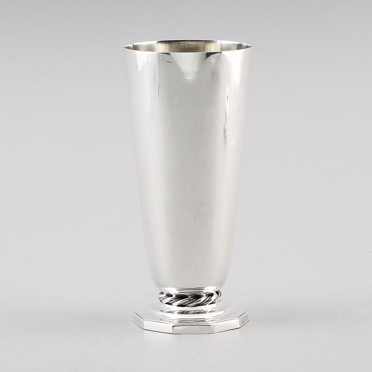 BÄGARE, silver, GAB, Stockholm 1935. Vikt ca 288 g.