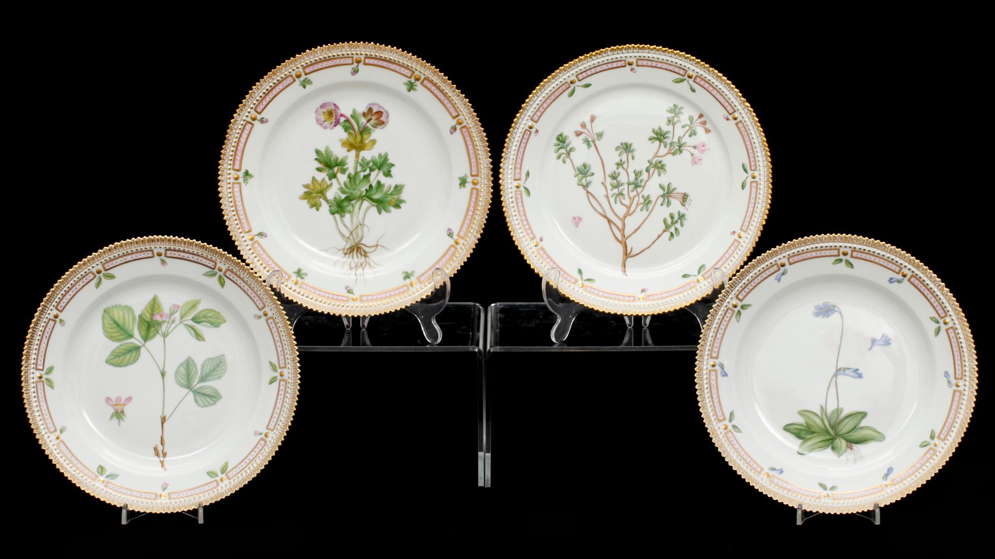 TALLRIKAR, 4+4+4, porslin "Flora Danica" Royal Copenhagen.