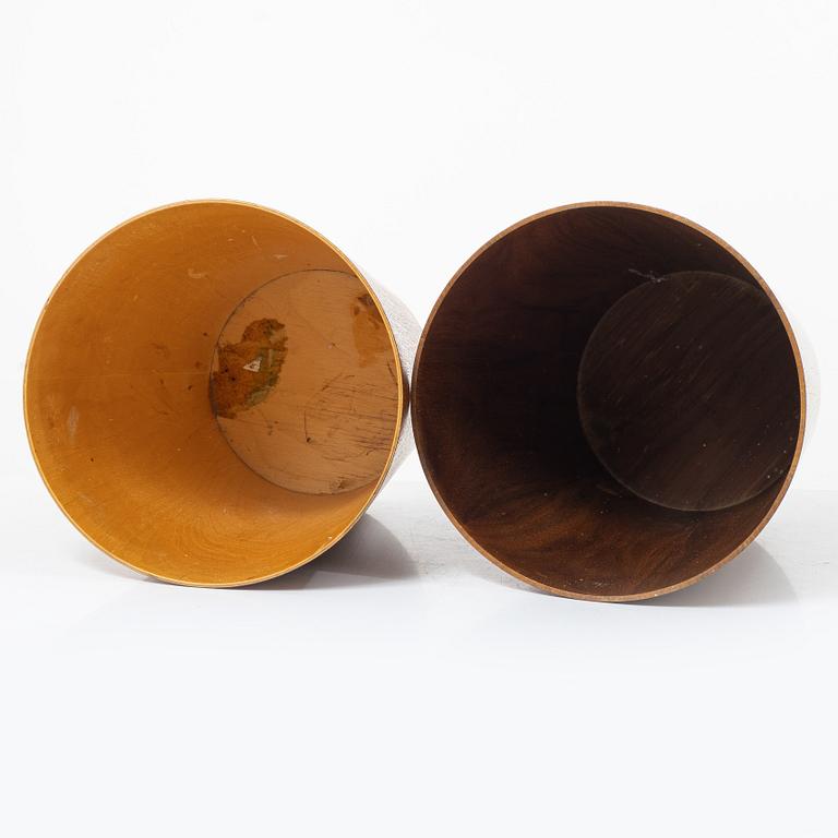 A pair of teak and teak veneer waste baskets by Martin Åberg for Servex, mid 20th century.