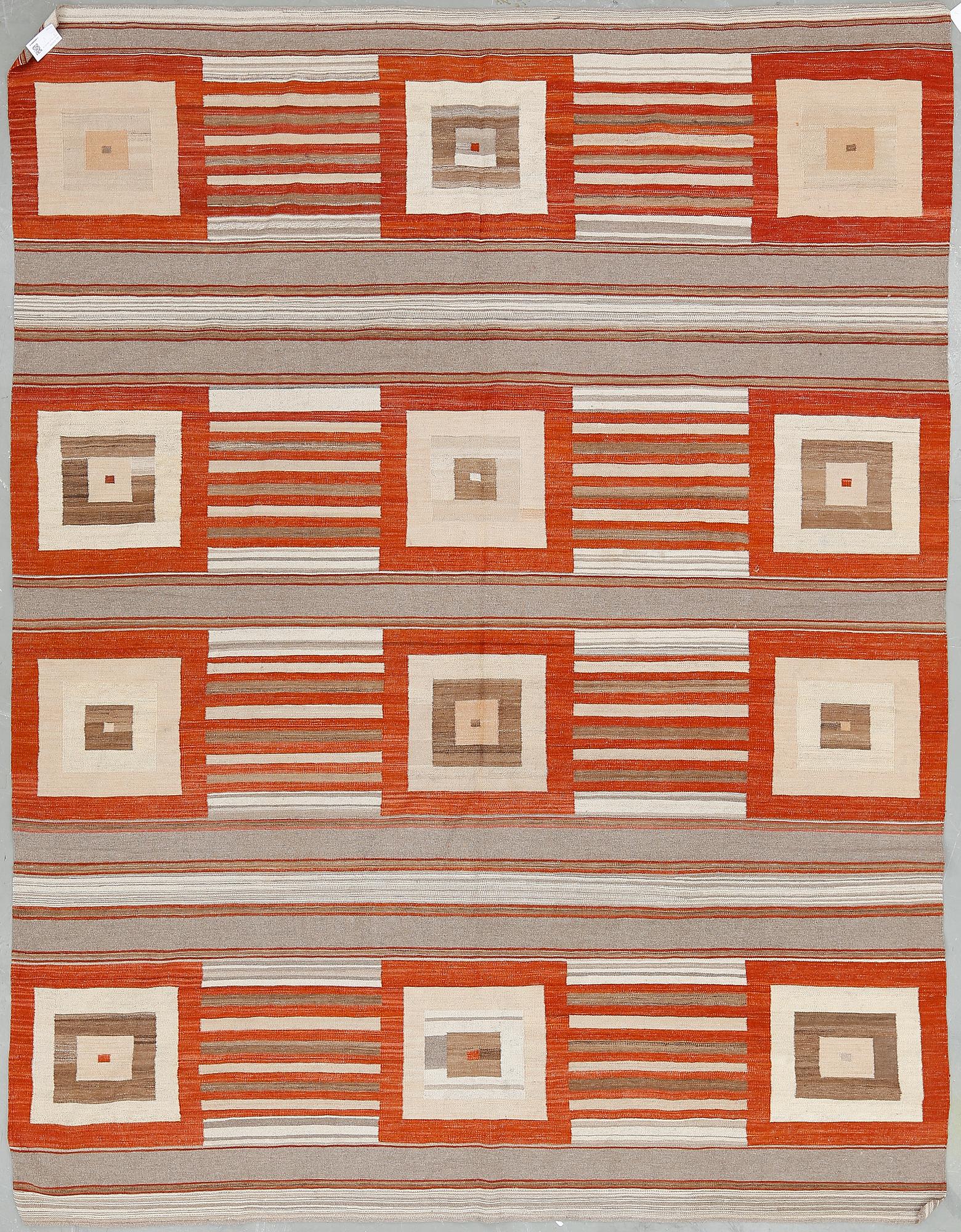MATTA, Kelim, modern tillverkning. Ca 328x252 cm.