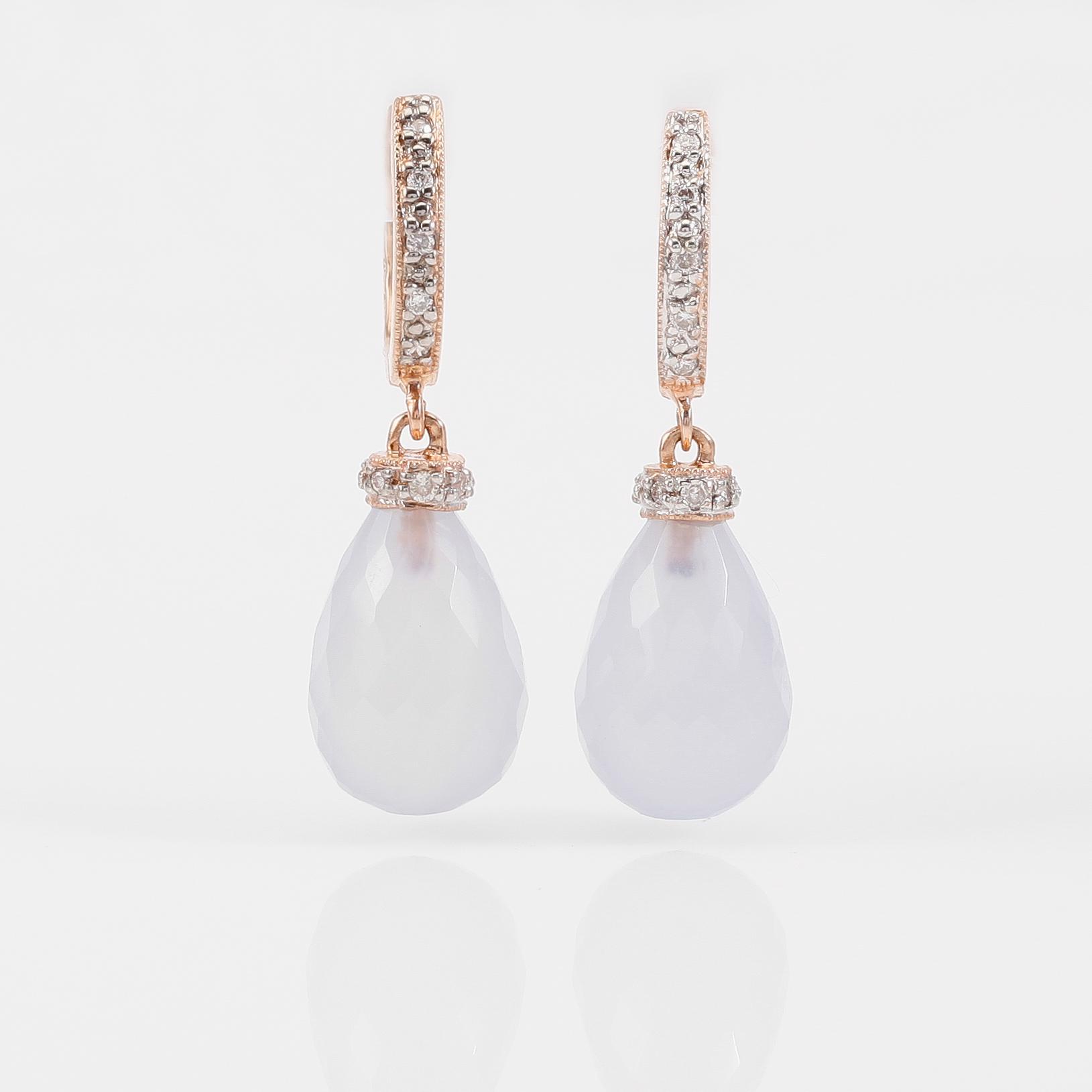 ÖRHÄNGEN, 1 par, 14K roséguld, kalcedoner och diamanter.