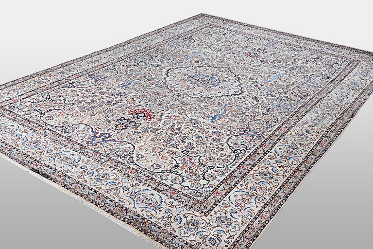 A carpet, Nain, 9 LAA, part silk, ca  484 x 335 cm.