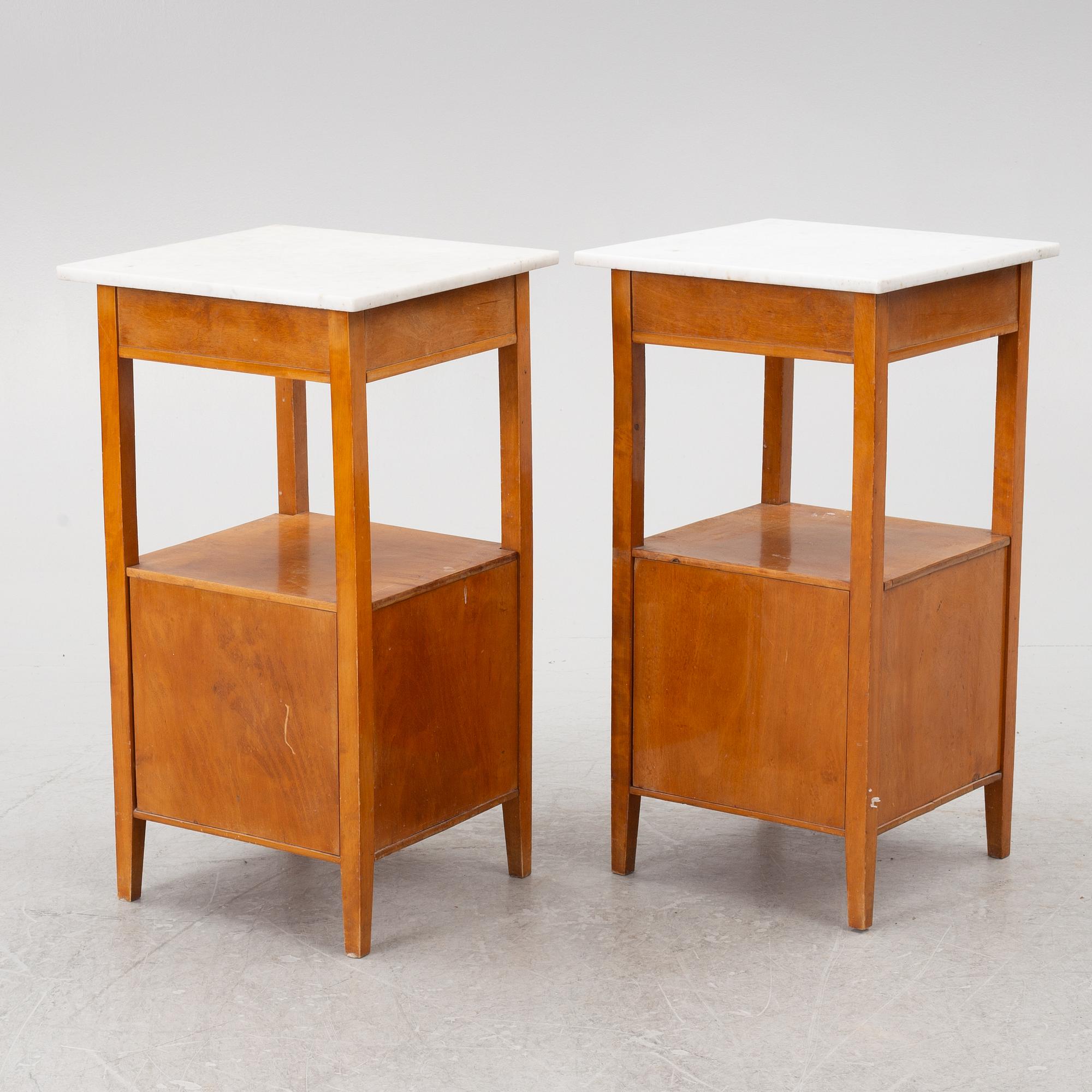 Sängbord, ett par, 1900-talets början.