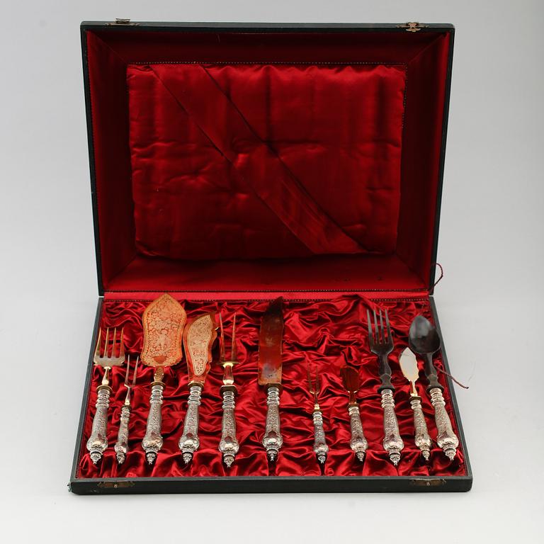 SERVERINGS- OCH TRANCHERINGSBESTICK, 11 st, sannolikt Tyskland, 1800-talets andra hälft.