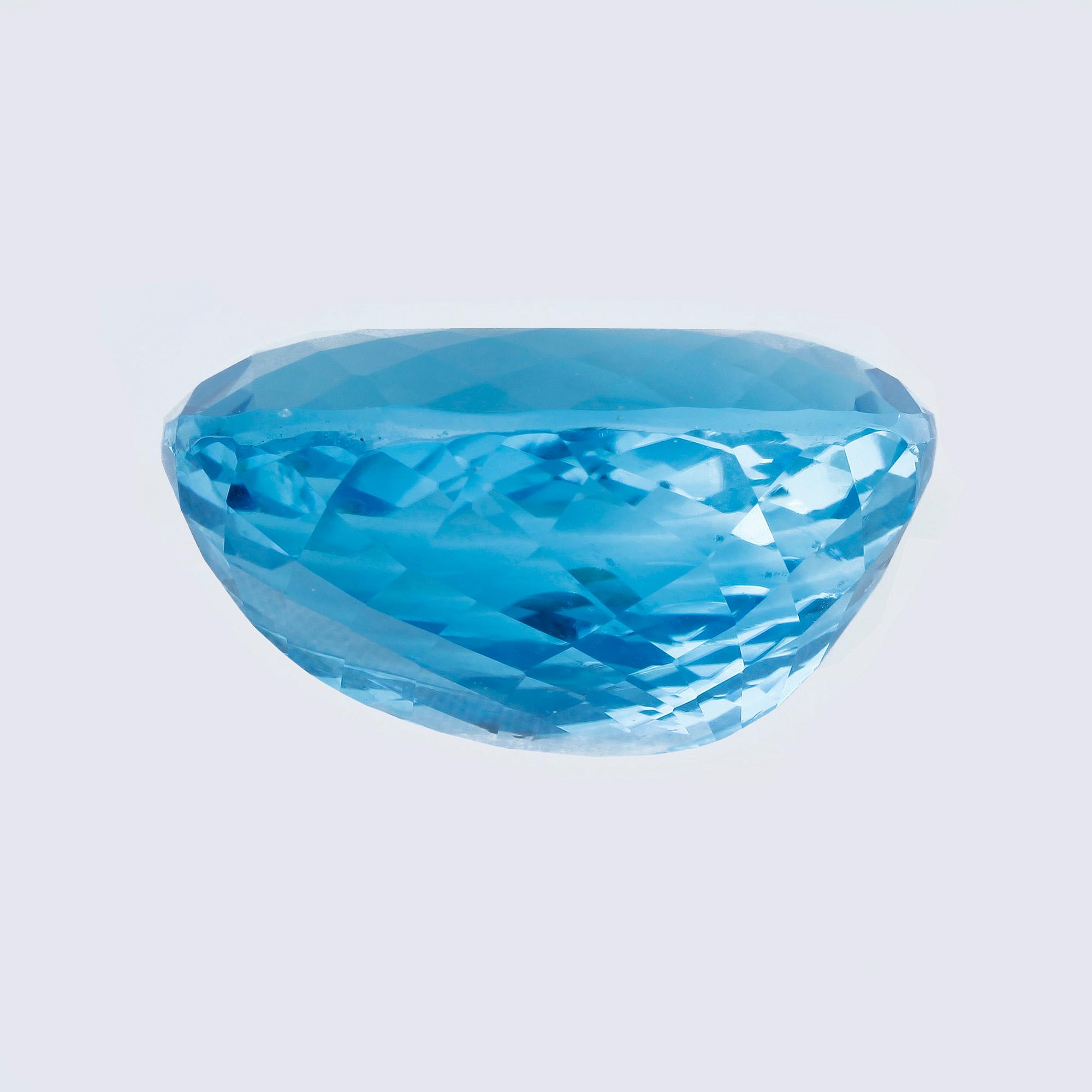 TOPAS, blå, oinfattad, ca 105,25ct enl cert, Cert IGEC medföljer.
