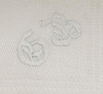 DUK SAMT 12 SERVETTER, linne, 1900-talets första hälft.