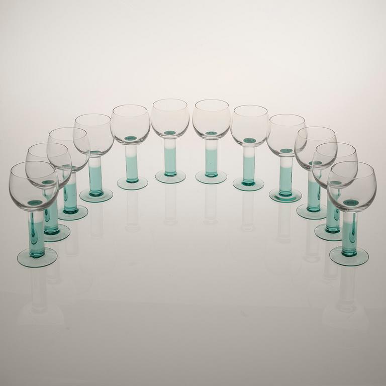 VINGLAS och SNAPSGLAS, 12+11 st, "Mondo", Kerttu Nurminen, Notsjö, 1900-talets senare hälft.