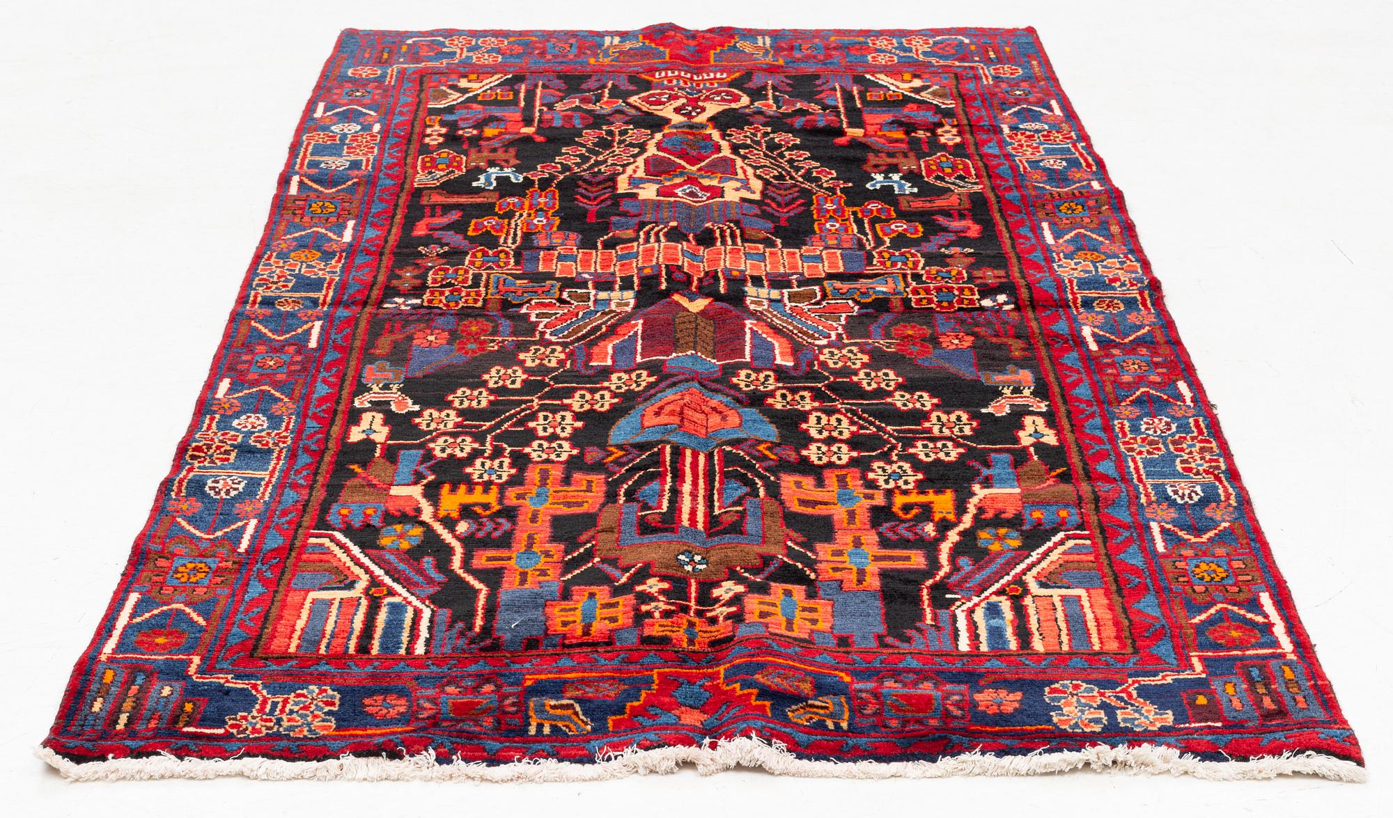 Matta, Västpersisk, ca 233 x 128 cm.