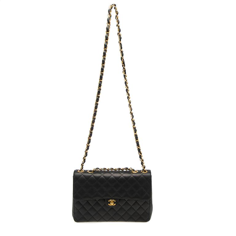 LAUKKU, "Jumbo Single Flap Bag", Chanel.