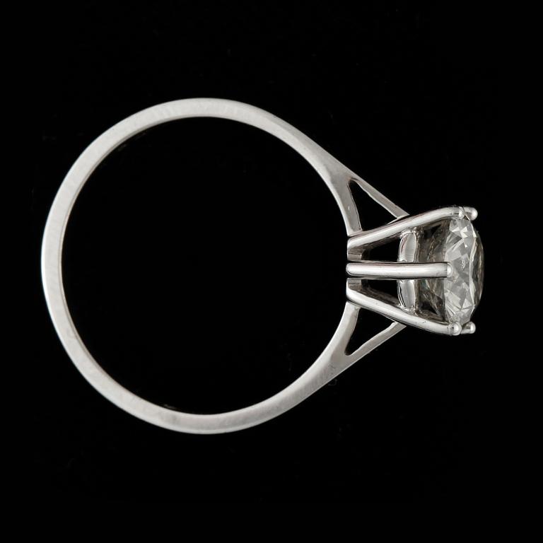 RING, 18k vitguld med briljantslipad diamant ca1,54ct. Vikt ca3g.