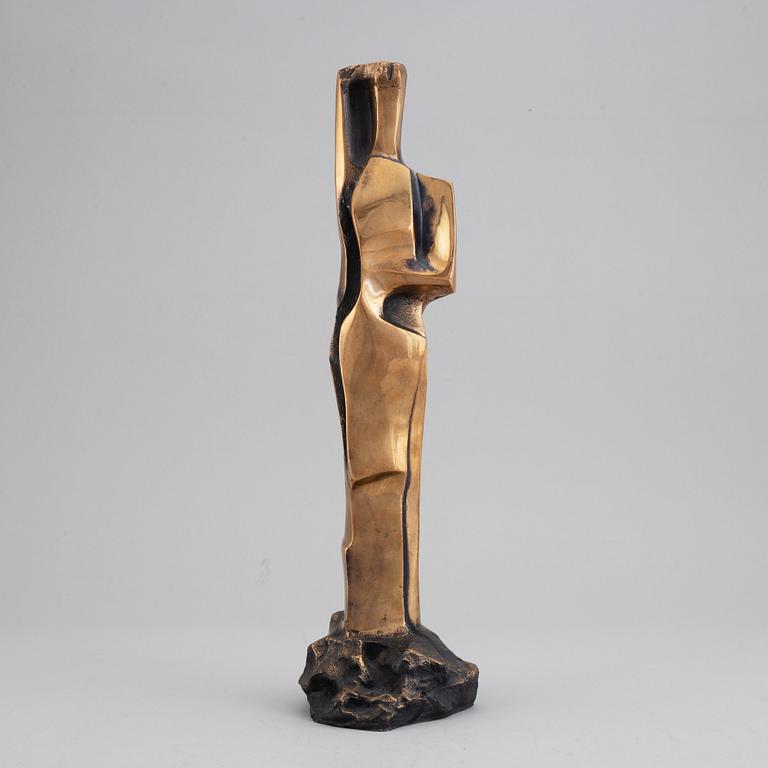 A signed bronze sculpture by Pipin Henderson.