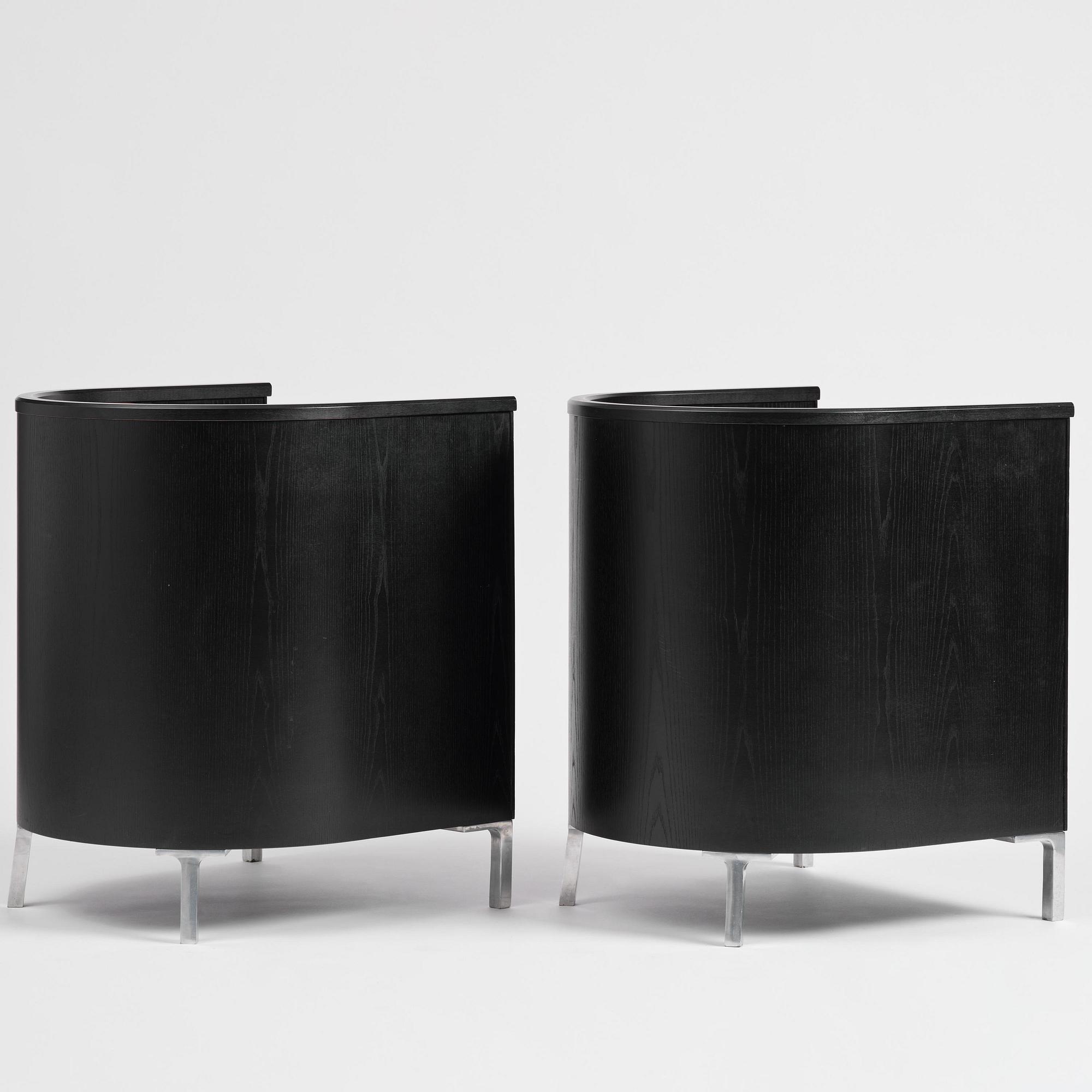 Mats Theselius, a pair of “Theselius Trä” armchairs, Källemo, Värnamo, post 2007.
