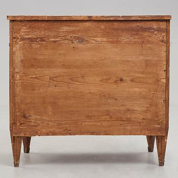 A Gustavian late 18th century commode attributed to Jonas Hultsten (master in Stockholm 1773-1794).