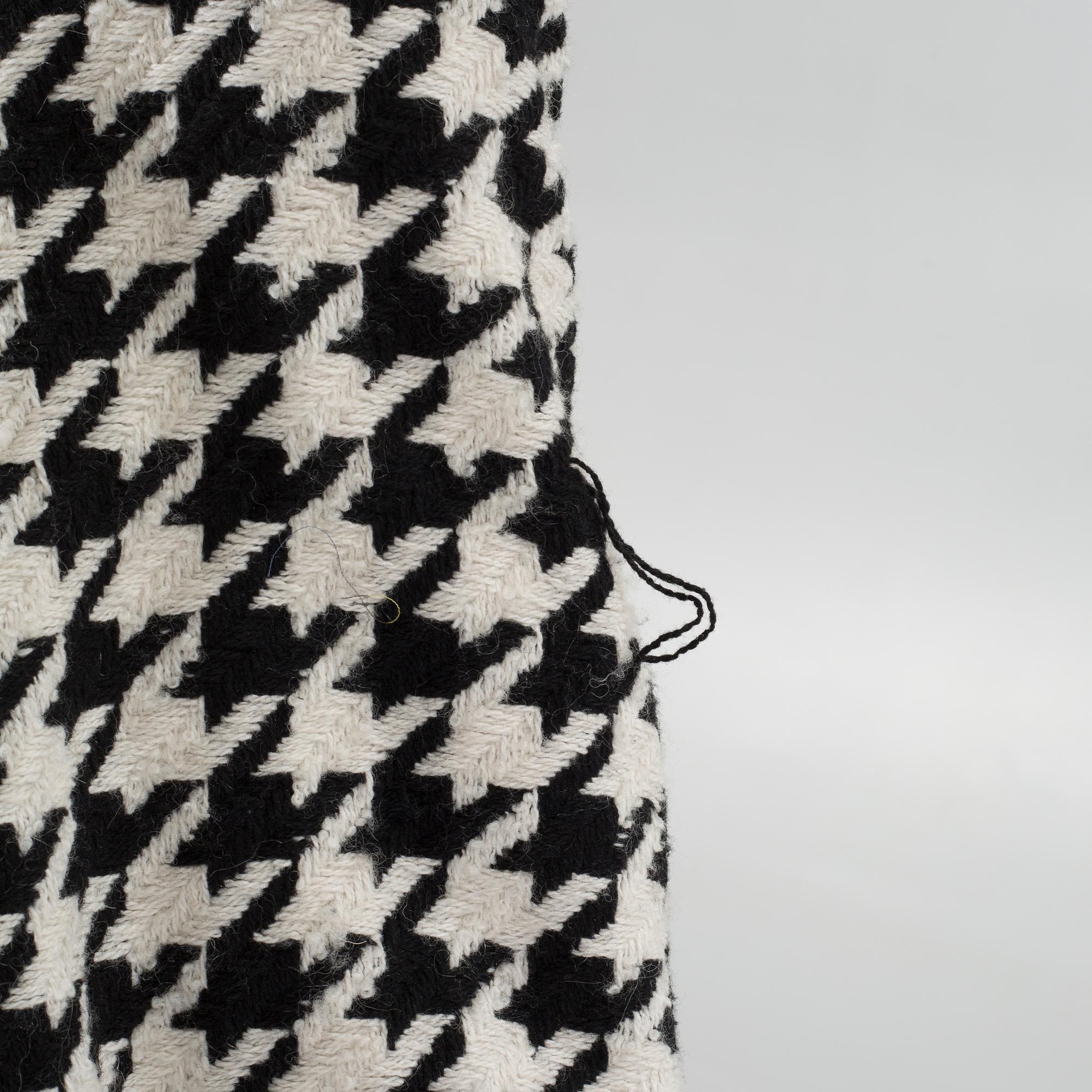 DOLCE & GABBANA, kappa, italiensk storlek 42.