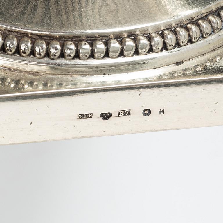 Guldsmedsaktiebolaget (GAB), A Swedish silver Gustavian style coffee pot, creamer and sugar bowl, Stockholm 1910.