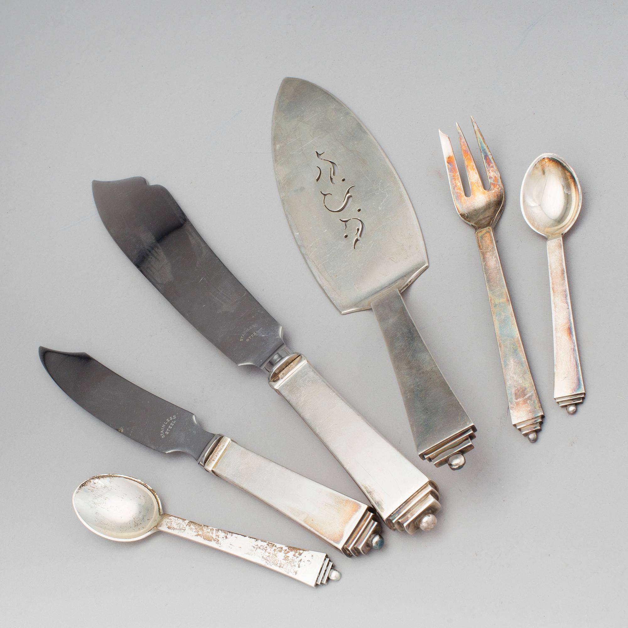 HARALD NIELSEN, 41 pieces of sterling silver cutlery model "Pyramid" Georg Jensen Denmark. Total weight c. 720 gram.