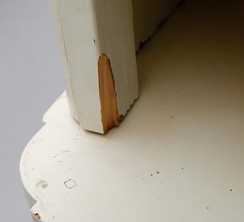 HÖRNSKÅP, 1800-talets andra hälft.