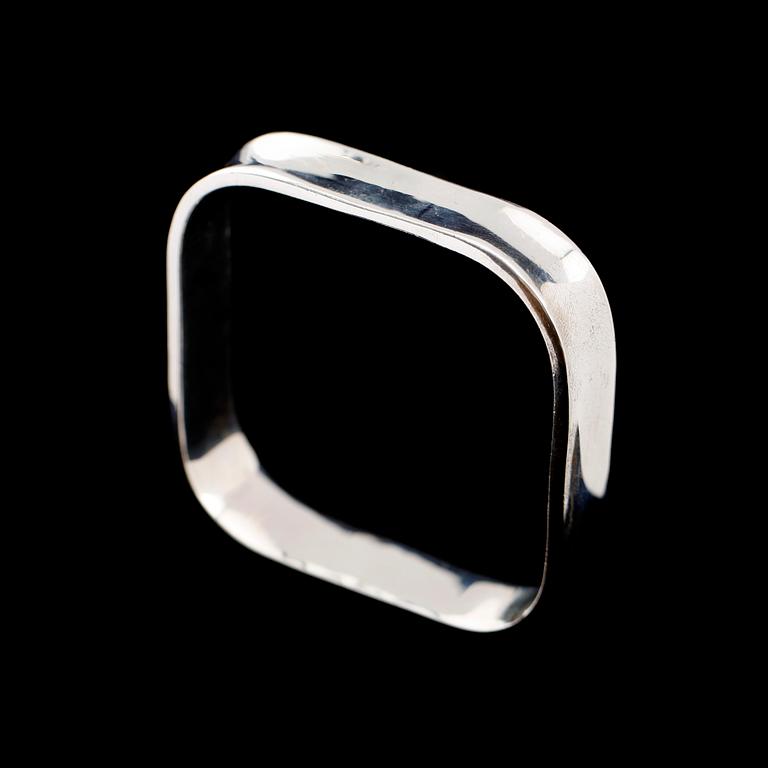 ARMRING, silver, Tiffany & Co, USA, 2001. Vikt ca 55 gram.