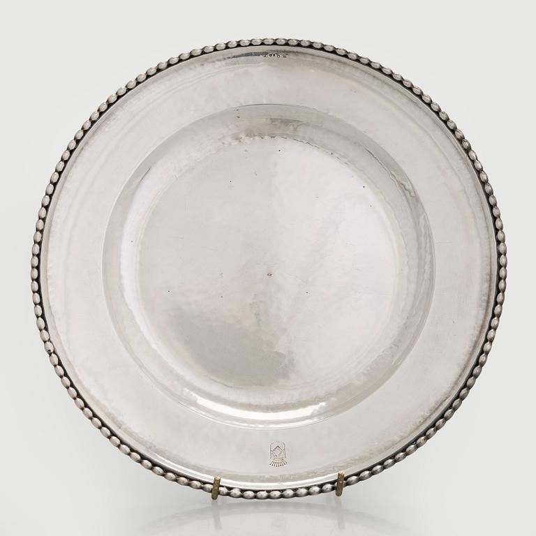 Fat, silver, engraved coat of arms, AB David Andersen & Comp, Stockholm 1926.