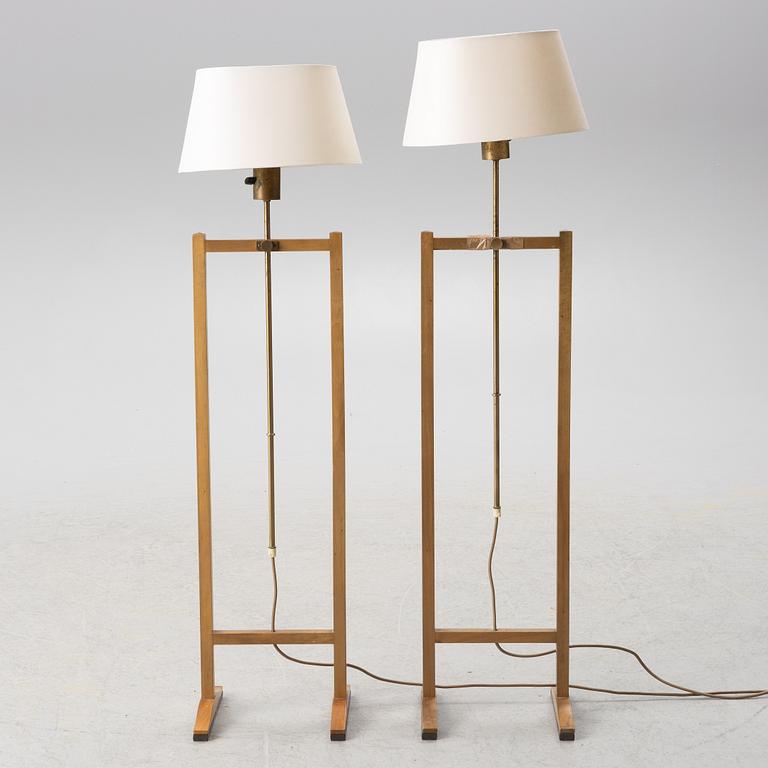 Josef Frank, golvlampa, modell 2548, "Kryckan", Firma Svenskt Tenn.