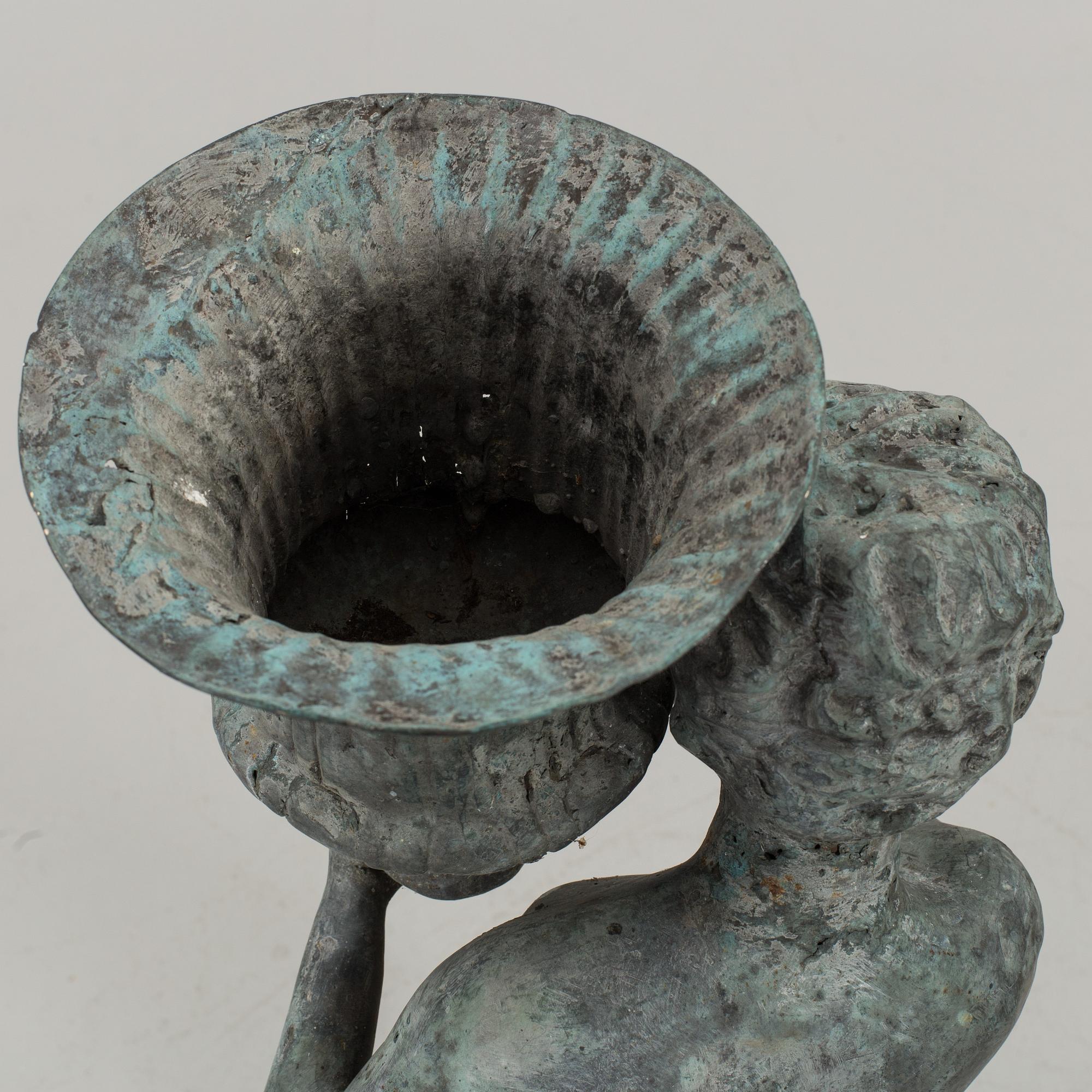 TRÄDGÅRDSSKULPTUR patinerad metall, 1900-tal.